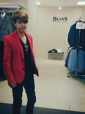 「HUGO BOSS（ヒューゴボス）のアイテム（スーツジャケット）」を使った、Eddieさん（メンズ・179cm）の秋コーディネート