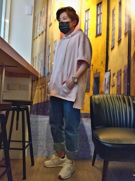 「NEW BALANCE（ニューバランス）のアイテム（シューズ、ホワイト系）」を使った、L.Tさんの春コーディネート