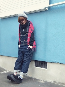 「チェックマフラー」｜「アイテム（オールインワン・サロペット）」を使った、あゆみっくすさん（レディース・167cm）の冬コーディネート