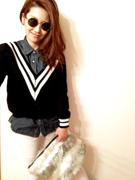 「アイテム（クラッチバッグ、グレー系）」を使った、saraさん（レディース・162cm）の冬コーディネート