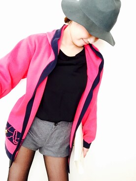 「VINTAGE（ヴィンテージ）のアイテム（カーディガン/ボレロ、ピンク系）」を使った、saraさん（キッズ・80cm）の冬コーディネート