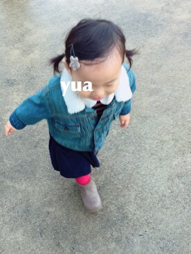 「1歳半」｜「アイテム（デニムジャケット）」を使った、yuaさん（キッズ・70cm）の冬コーディネート