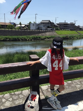「One deux boo（ワンドゥーブー）のアイテム（スニーカー）」を使った、asu-さん（キッズ・123cm）の春コーディネート