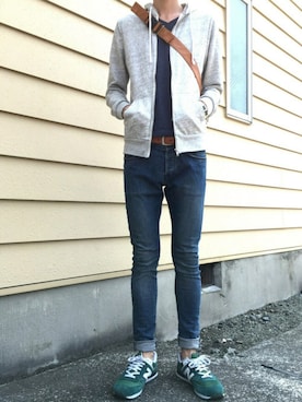 「アイテム（ボディバッグ/ウエストポーチ、イエロー系）」を使った、taiさん（メンズ・178cm）の春コーディネート