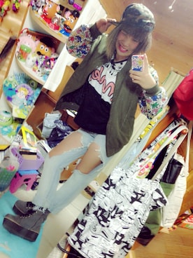 「LB-03（エルビー・ゼロスリー）のアイテム（パンツ）」を使った、かぉちゃす♡さん（レディース・166cm）の冬コーディネート