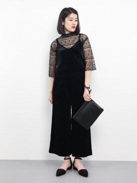 「earth music&ecology（アースミュージックアンドエコロジー）のアイテム（つなぎ/オールインワン、ブラック系）」を使った、ハマアイさん（レディース・161cm）の秋コーディネート