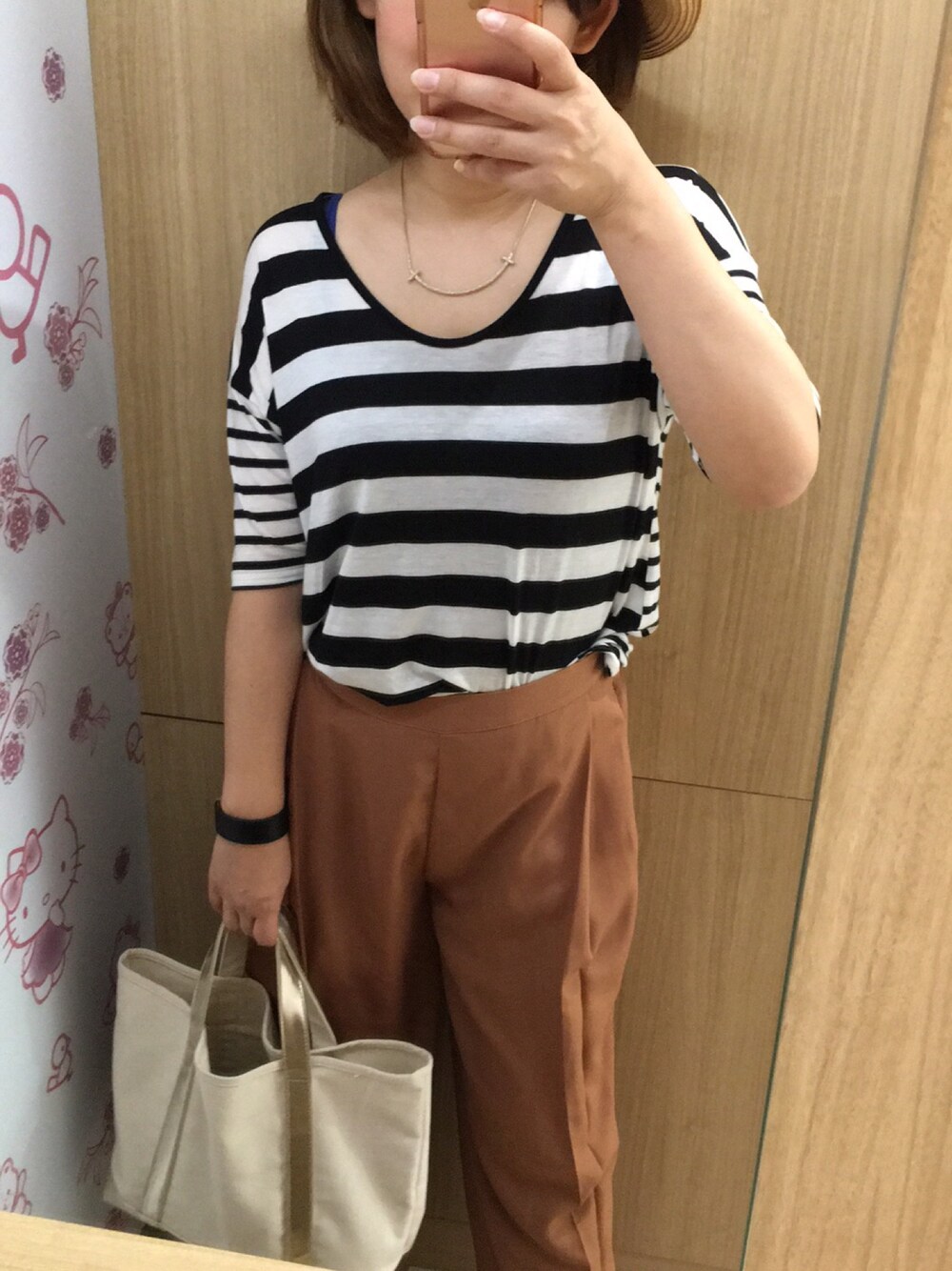 「大人カジュアル、ボーダートップス、ワイドパンツ」｜「MADEMOISELLE ROPE'のΠイピッチボーダーリラックスTシャツ（Tシャツ/カットソー、ブラック系）」を使った、umiさん（レディース・160cm）の夏コーディネートの1枚目の写真