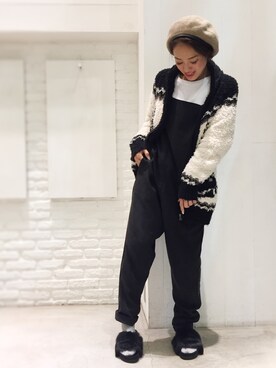 「RED CHOP WORKS（レッドチョップワークス）のアイテム（オールインワン・サロペット）」を使った、CANALJEAN  tomoeさん（レディース・155cm）の秋コーディネート