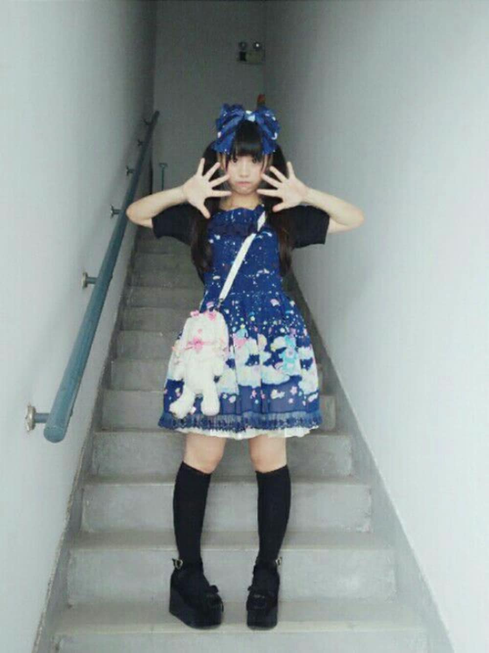 「lolitafashion、lolita、ロリータ」｜「BABY,THE STARS SHINE BRIGHTのアイテム（ポーチ、ホワイト系）」を使った、小毛人さん（レディース・152cm）の夏コーディネートの1枚目の写真