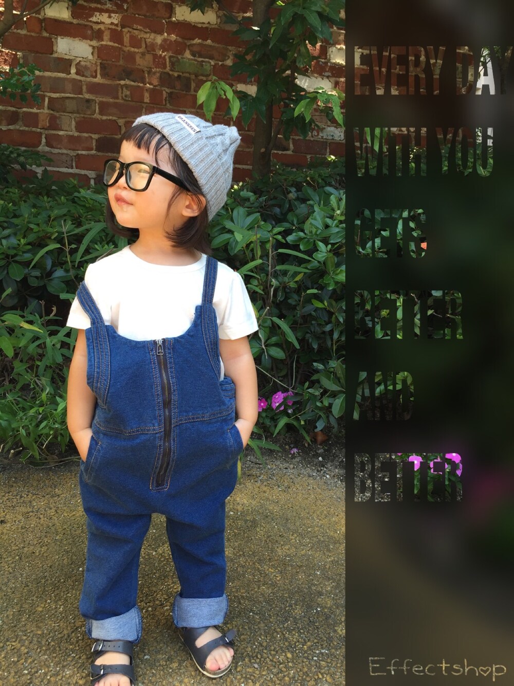 「Moujonjonのアイテム（Tシャツ/カットソー、ホワイト系）」を使った、nanakumamonさん（キッズ・90cm）の夏コーディネートの1枚目の写真