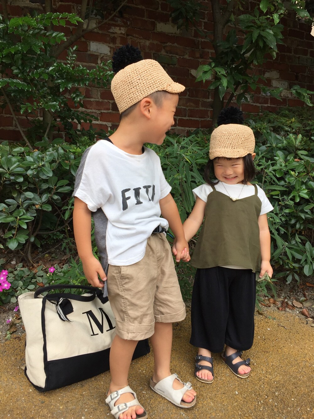 「FITHのアイテム（Tシャツ/カットソー、ホワイト系）」を使った、nanakumamonさん（キッズ・100cm）の秋コーディネートの1枚目の写真