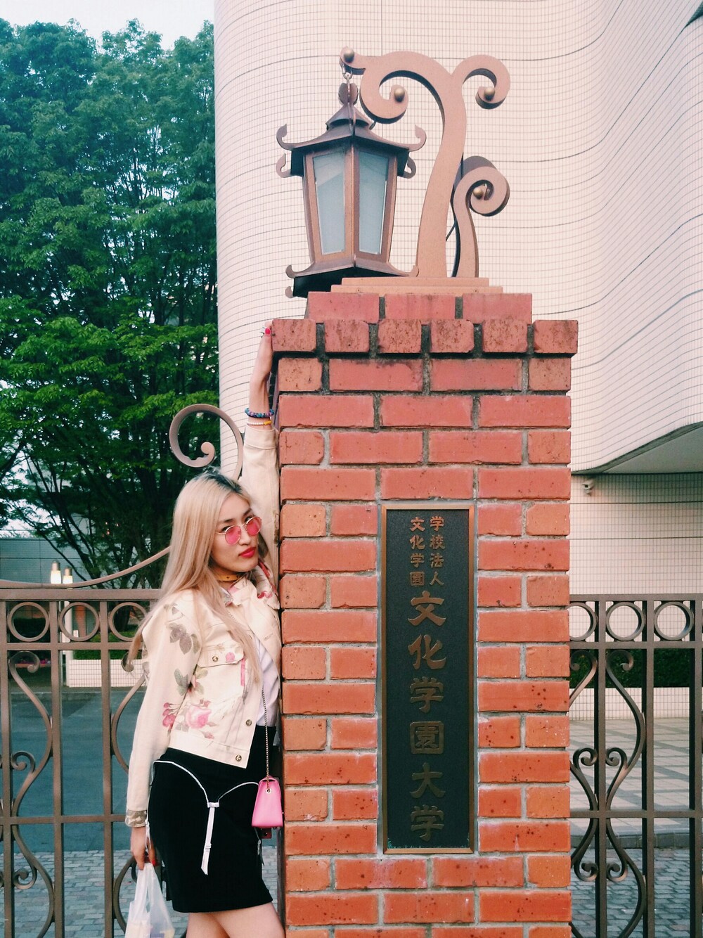 「Vargas、cannabis_ladies、cannabisladies、black、fetish」｜「VargasのVargas Club uniform skirt（スカート、パープル系）」を使った、sakura_yokomachiさん（レディース・172cm）の春コーディネートの1枚目の写真