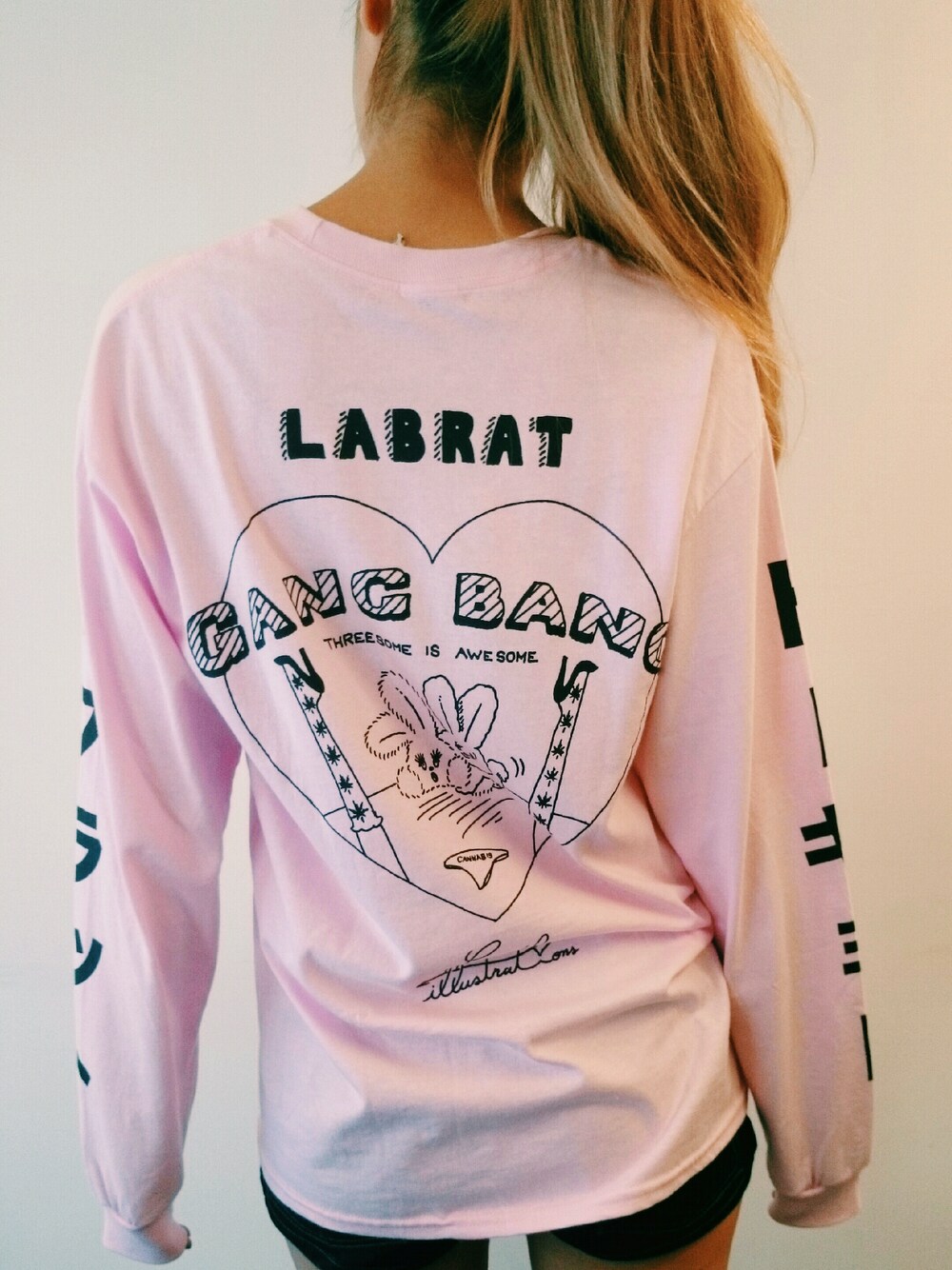sakura_yokomachiさんの「LABRAT × foxy illustrations × CANNABIS LADIES Long T-shirt（LABRAT）」を使ったコーディネート