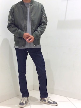 「SENSE OF PLACE by URBAN RESEARCH（センスオブプレイスバイアーバンリサーチ）のアイテム（MA-1）」を使った、Takuya Matsunoさん（メンズ・171cm）の秋コーディネート