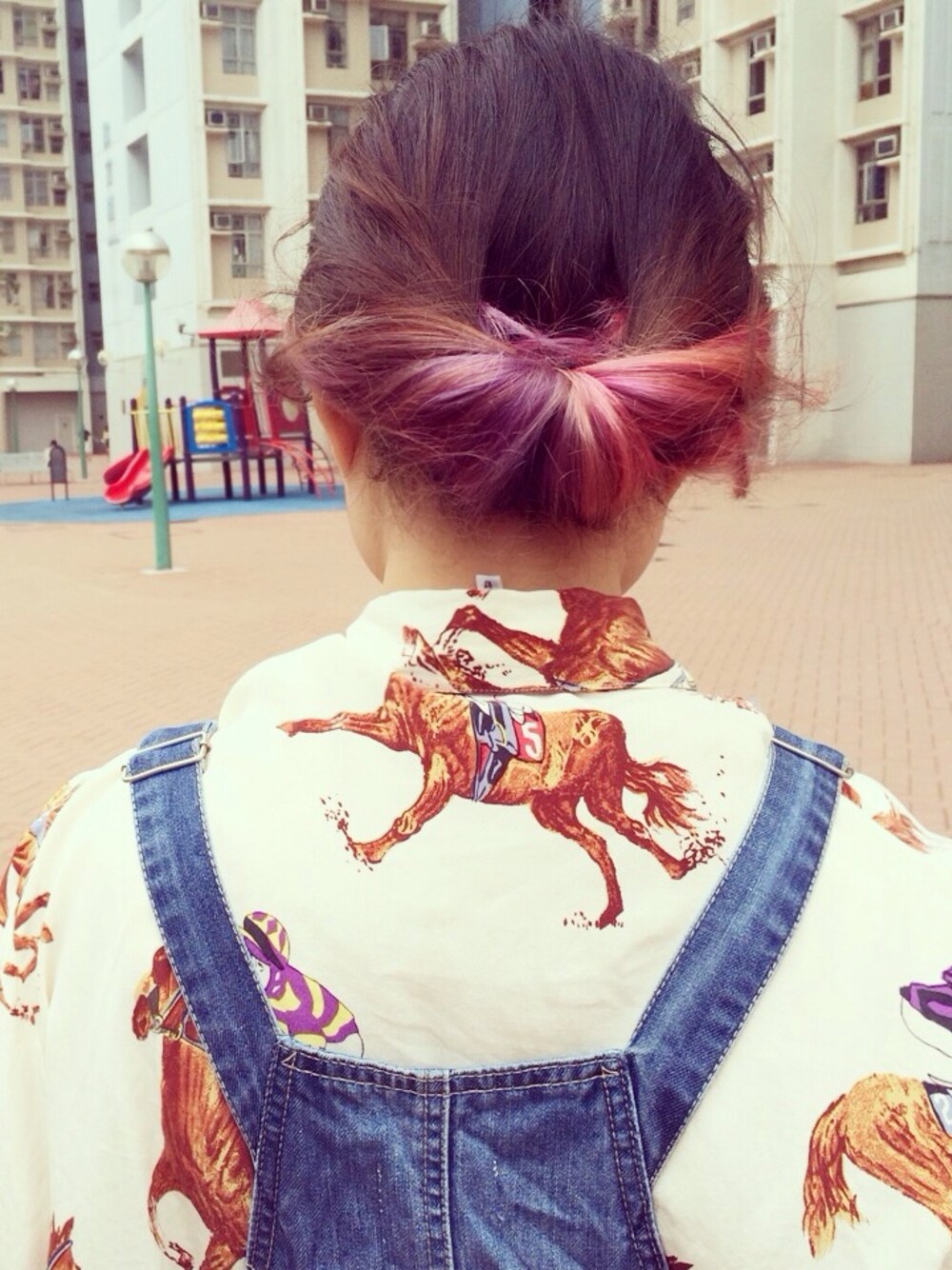 「vintage、Hong Kong、pink」｜「VINTAGEのアイテム（サロペット/オーバーオール、ブルー系）」を使った、happyさん（レディース・167cm）の夏コーディネートの1枚目の写真
