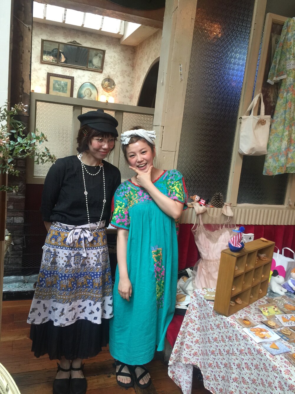 「Chacoのアイテム（サンダル、ブラック系）」を使った、薛_初一さん（レディース・135cm）の夏コーディネートの1枚目の写真