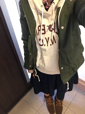 「チャンピオン パーカー」｜「アイテム（ブーツ）」を使った、ふくちゃんさん（レディース・162cm）の冬コーディネート