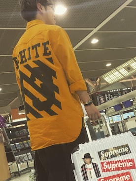 「OFF-WHITE」｜「アイテム（その他）」を使った、マルモセナさん（メンズ・170cm）の春コーディネート