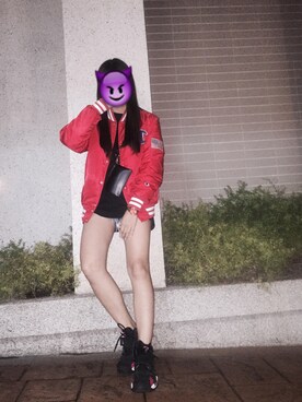 「Champion（チャンピオン）のアイテム（スタジャン）」を使った、盧嬿婷さん（レディース・162cm）の冬コーディネート