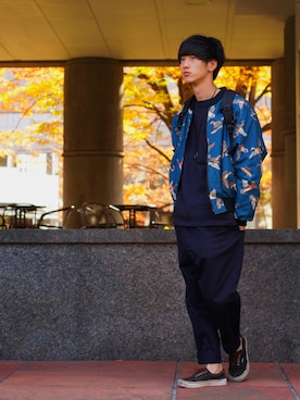 「大学」｜「アイテム（スウェット）」を使った、kayakiさん（メンズ・176cm）の秋コーディネート