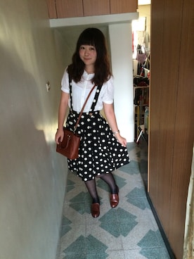 「LOWRYS FARM（ローリーズファーム）のアイテム（シャツ/ブラウス、ホワイト系）」を使った、Rubyさん（レディース）の春コーディネート