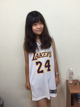 「NBA（エヌビーエー）のアイテム（ジャージ、ホワイト系）」を使った、Rubyさん（レディース）の夏コーディネート