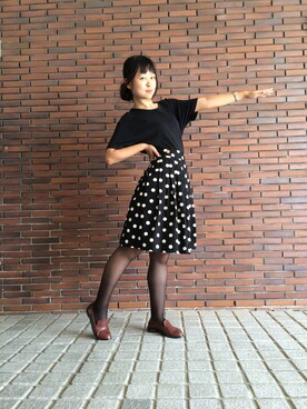 「H:CONNECT（エイチコネクト）のアイテム（Tシャツ/カットソー、ブラック系）」を使った、Rubyさん（レディース）の秋コーディネート