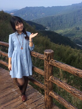 「earth music&ecology（アースミュージックアンドエコロジー）のアイテム（ワンピース、ブルー系）」を使った、Rubyさん（レディース）の秋コーディネート