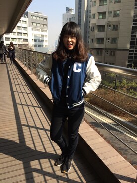 「ZARA（ザラ）のアイテム（その他トップス、ブラック系）」を使った、Rubyさん（レディース）の春コーディネート