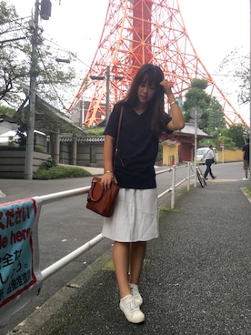 「UNIQLO（ユニクロ）のアイテム（Tシャツ/カットソー、ブラック系）」を使った、Rubyさん（レディース）の秋コーディネート
