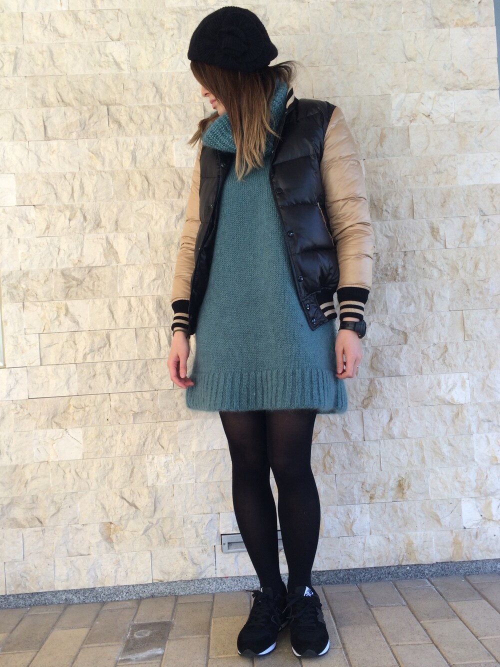 「junya watanabe、THERERACS、united arrows、New Balance」｜「JUNYA WATANABE COMME des GARCONSのアイテム（ダウンジャケット/コート、ブラック系）」を使った、Nさん（レディース・163cm）の冬コーディネートの1枚目の写真