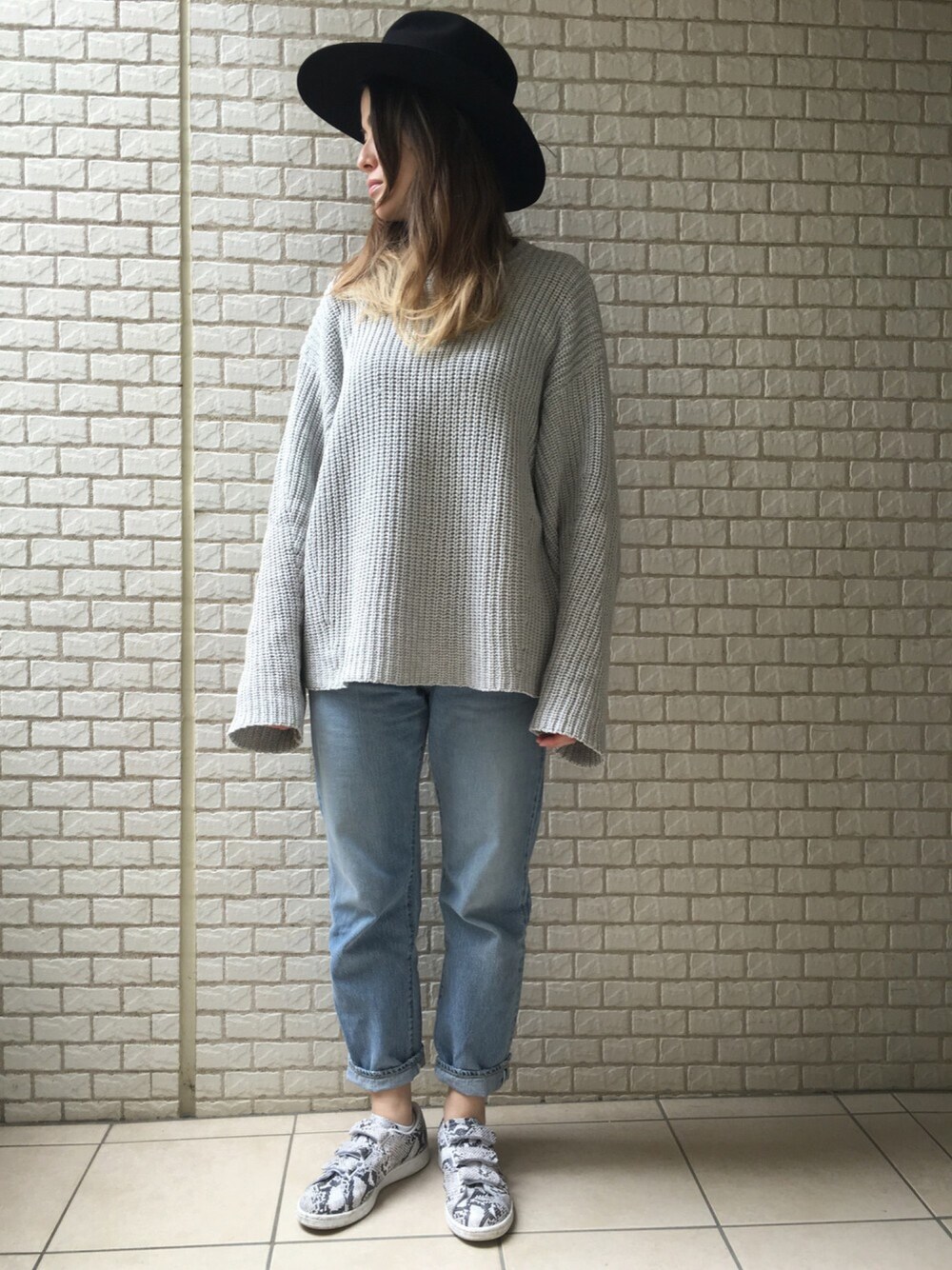 「UNUSED、fumikauchida、HYKE×adidas、TAKAHIROMIYASHITA The SoloIst. 」｜「UNUSEDのアイテム（ハット、ブラック系）」を使った、Nさん（レディース・163cm）の春コーディネートの1枚目の写真