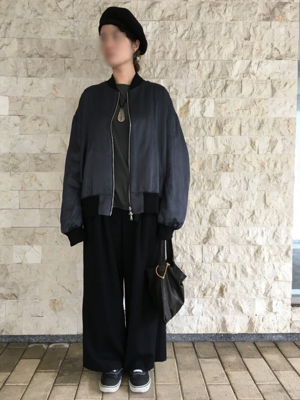 「TAKAHIROMIYASHITA The SoloIst. 、URU、fumikauchida、AMBELL、arts & science」｜「TAKAHIROMIYASHITATheSoloIst.のアイテム（ハンチング/ベレー帽、ブラック系）」を使った、Nさん（レディース・163cm）の秋コーディネートの1枚目の写真