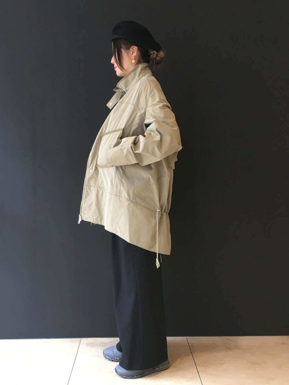 「Maison Martin Margiela、fragmentdesign」｜「MARTIN MARGIELAのアイテム（ジャケット/アウター、ベージュ系）」を使った、Nさん（レディース・163cm）の秋コーディネートの1枚目の写真
