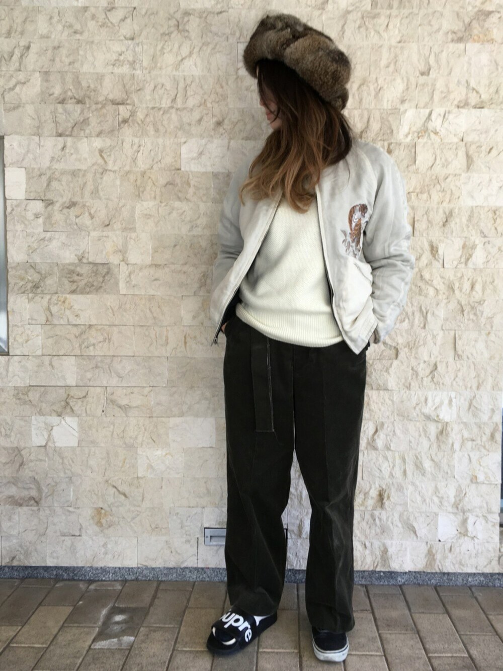 「オールドジョー、OLDJOE、White Mountaineering、URU」｜「OLD JOE & CO.のアイテム（帽子、ベージュ系）」を使った、Nさん（レディース・163cm）の秋コーディネートの1枚目の写真