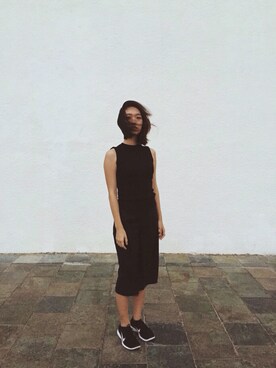 「Nike flyknit」｜「アイテム（スラックス）」を使った、Zoe Liuさん（レディース・164cm）の秋コーディネート