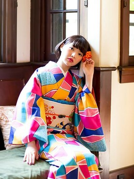京都きもの町｜KIMONOMACHI使用「kimonomachi（【2015年版】きもの福袋No.3 ピンク×オレンジ幾何学）」的時尚穿搭