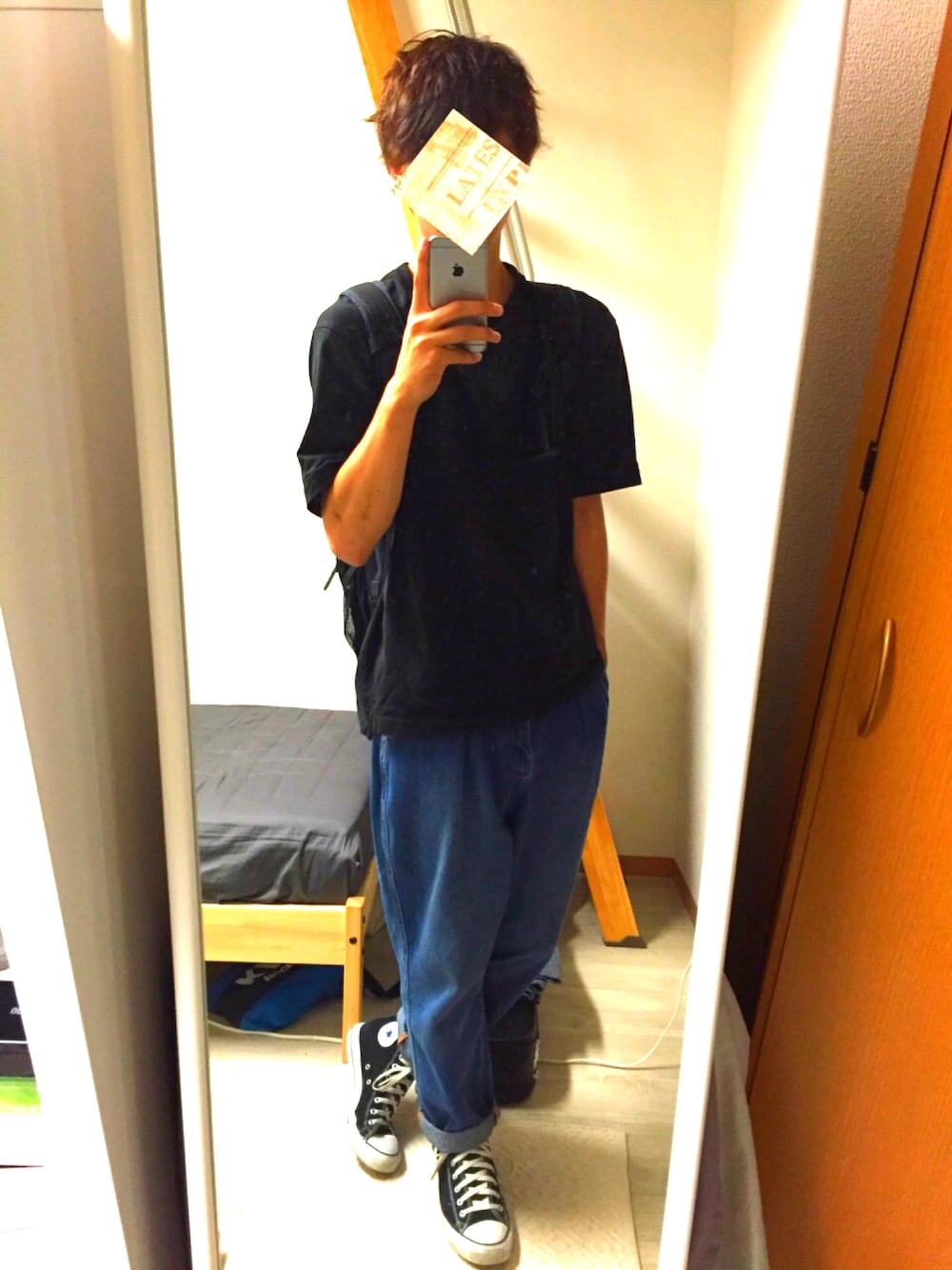 「コンバース、ビッグシルエット、シンプル、ブラック、 デニム、大学生、ビッグT、ジェンダーレス」｜「CONVERSEのCONVERSE / CVS ALL STAR  HI（スニーカー、ブラック系）」を使った、やんすけさん（メンズ・173cm）の夏コーディネートの1枚目の写真