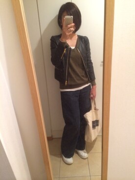 「Language（ランゲージ）のアイテム（パンツ）」を使った、syarakoさん（レディース・156cm）の秋コーディネート