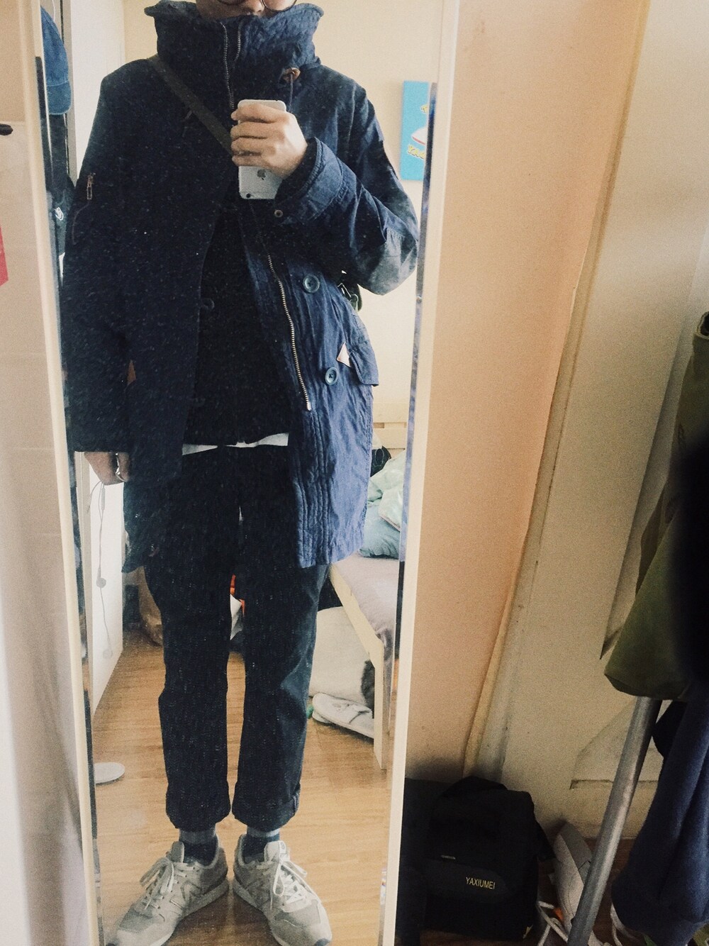 「UNIQLOのアイテム（その他パンツ、ブラック系）」を使った、阿白さん（レディース・172cm）の秋コーディネートの1枚目の写真