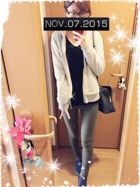 「スキニー」｜「アイテム（おもちゃ）」を使った、みゅとーむさん（レディース・163cm）の秋コーディネート