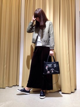 「アイテム（インテリア）」を使った、yさん（レディース・170cm）の秋コーディネート