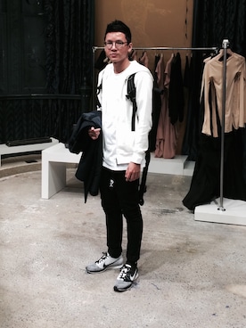 Henric Tiwさんのコーディネート