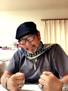 「アイテム（アクセサリー）」を使った、Yutaka Shimaokaさん（メンズ・177cm・50代）の秋コーディネート