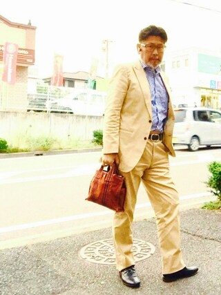 Yutaka Shimaoka使用（Salvatore Ferragamo）的時尚穿搭