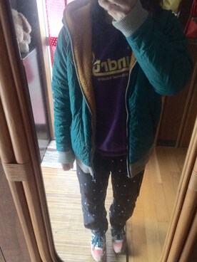 「アイテム（ナイロンジャケット、グリーン系）」を使った、ぼのぼのさん（レディース・155cm）の冬コーディネート