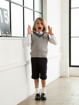 「アイテム（ベスト）」を使った、KPOfｆicialさん（キッズ・110cm）の冬コーディネート