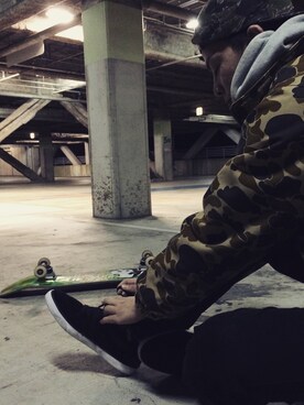 「HUF」｜「アイテム（その他アウター）」を使った、山口ようへいさん（メンズ・177cm）の冬コーディネート