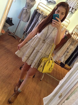 LizzyTsaoさんのコーディネート