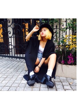 「MONKI（モンキ）のアイテム（その他アウター）」を使った、SORA♡さん（レディース・152cm）の秋コーディネート
